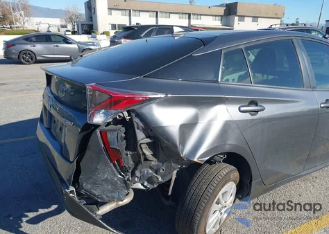 2016 Toyota Prius Two z USA, uszkodzony, nr VIN JTDKBRFU7G3001365